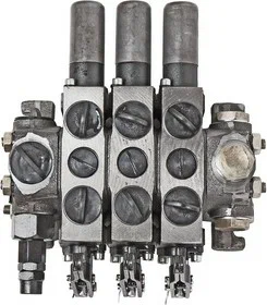 gidroraspredelitel-rp70-8901-3-zolotnika-fiksaciya-na-podem-saleo