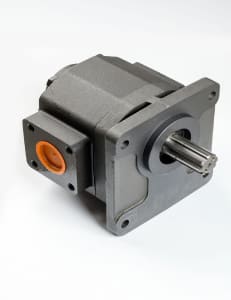 nasos-shesterennyy-kruglyy-nsh-150m-4l-levyy-chugunnyy-korpus-master-part